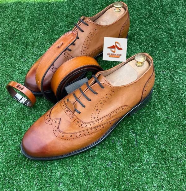 Wing-Tip Brogued Oxford Shoes